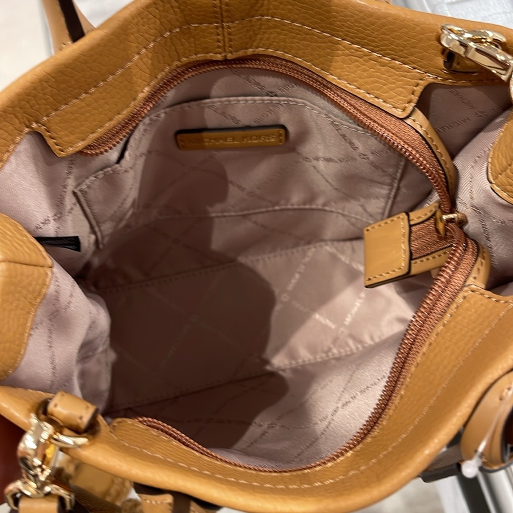 Michael Kors Mirella Small Pebbled Leather Shopper Top Zip Crossbody XBody Bag - Picture 9 of 16